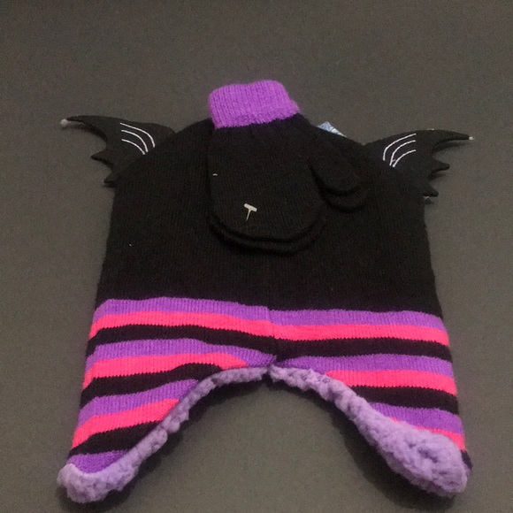 🔥SOLD!🔥Vampirina 2 piece set - Picture 2 of 4